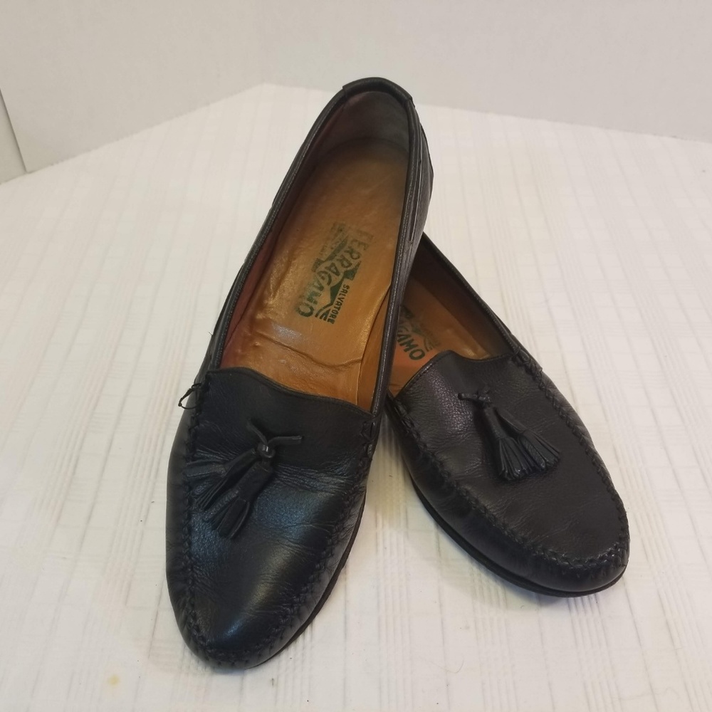 EUC. Salvatore Ferragamo Black Tassel Slip On 10 D